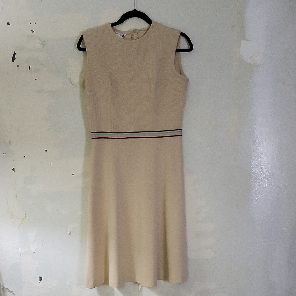 Cream Midi Sheath Dress with Sleeveless Design and Crew Neck for Cocktail